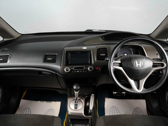 2010 Honda Civic Hybrid VIII Рестайлинг, белый, 899000 рублей - вид 11