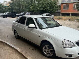 2013 Lada (ВАЗ) Priora I Рестайлинг, белый, 450000 рублей, вид 1
