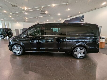 2026 Mercedes-Benz V-Класс Extra Long 300 d экстра длинный III (W447) Рестайлинг 2, чёрный, 15190000 рублей, вид 3