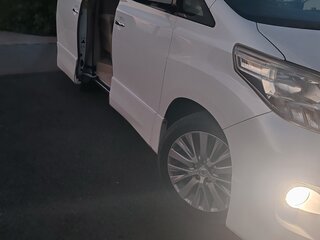 2010 Toyota Alphard II, белый, 1300000 рублей, вид 1