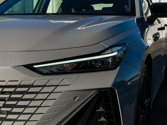 2024 Changan UNI-V I, серый, 2379000 рублей - вид 19
