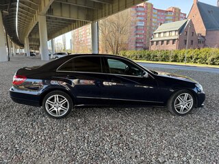2010 Mercedes-Benz E-Класс 350 IV (W212, S212, C207), синий, 1987654 рублей, вид 4