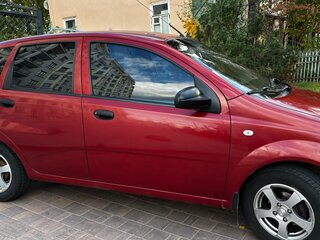 2007 Chevrolet Aveo I, красный, 300000 рублей, вид 4