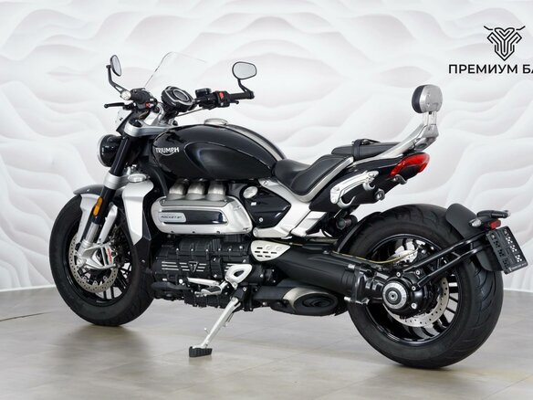 2021 Triumph Rocket 3, чёрный, 2199000 рублей - вид 7