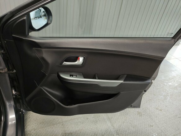 2012 Kia Rio 4-speed III, серый, 897000 рублей - вид 15