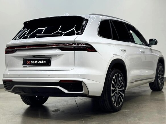 2026 Geely Monjaro I Рестайлинг 2 (China Market), белый, 4090000 рублей - вид 4