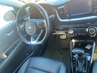 2020 Kia Stonic I, синий, 1750000 рублей, вид 5