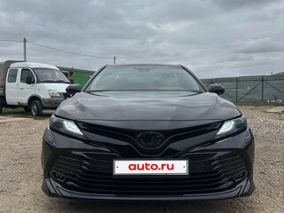 2020 Toyota Camry VIII (XV70), чёрный, 3380000 рублей, вид 2