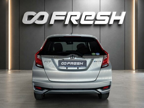 2018 Honda Fit III Рестайлинг, синий, 1279000 рублей - вид 3