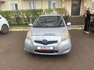2008 Toyota Vitz II (XP90), серебристый, 367000 рублей, вид 2