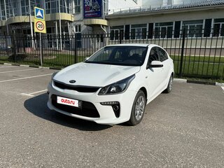 2019 Kia Rio IV, белый, 1390000 рублей, вид 1