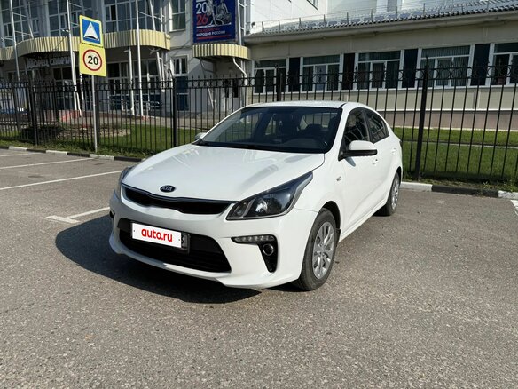 2019 Kia Rio IV, белый, 1380000 рублей