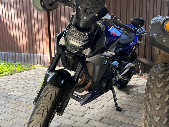 2021 BMW F 900 R, синий, 830000 рублей - вид 3