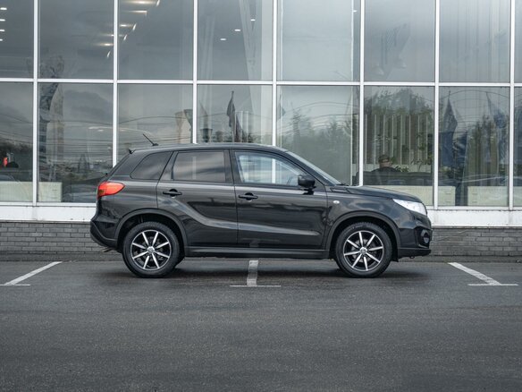 2017 Suzuki Vitara II, чёрный, 1565000 рублей - вид 4