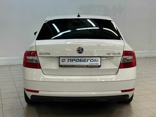 2018 Skoda Octavia III (A7) Рестайлинг, белый, 1080000 рублей, вид 3