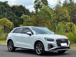 2023 Audi Q2 L 35 TFSI I Рестайлинг, белый, 1640000 рублей, вид 3