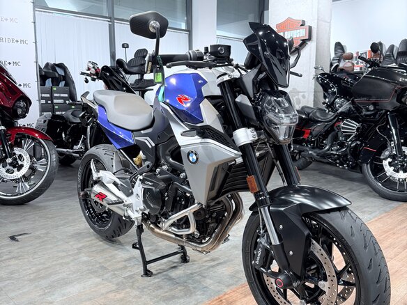 2020 BMW F 900 R, серебристый, 999000 рублей - вид 11
