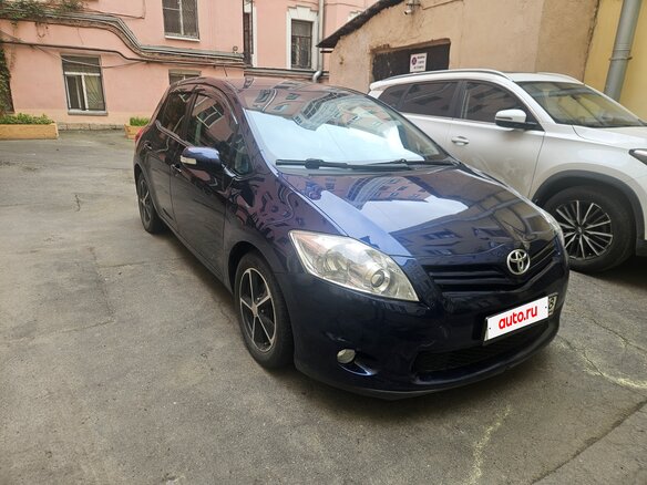 2010 Toyota Auris I Рестайлинг, синий, 670000 рублей - вид 2