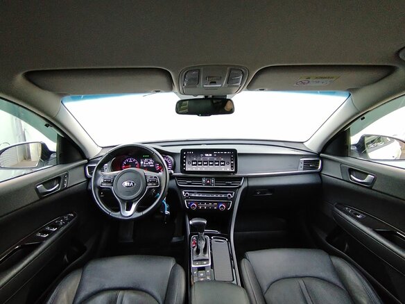 2018 Kia Optima IV Рестайлинг, белый, 1999000 рублей - вид 12