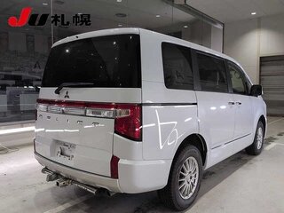 2023 Mitsubishi Delica D:5 I Рестайлинг, белый, 2578000 рублей, вид 2