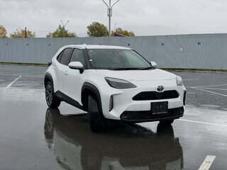 2023 Toyota Yaris Cross I, белый, 1543000 рублей, вид 2