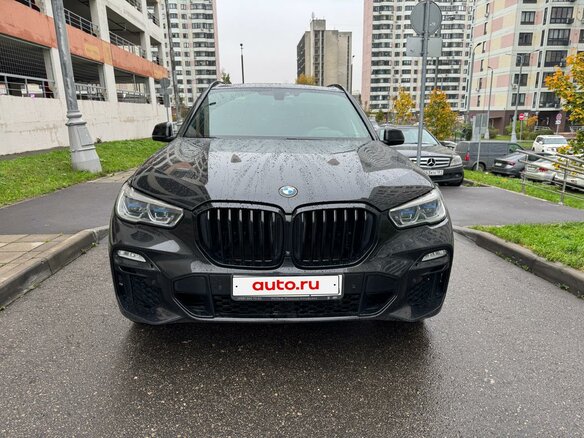 2018 BMW X5 50i IV (G05/G18), чёрный, 6600000 рублей