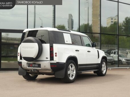 2020 Land Rover Defender 110 II, белый, 3790000 рублей, вид 3