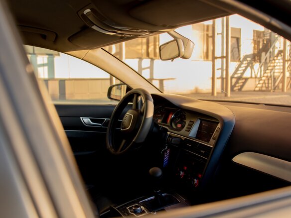 2006 Audi A6 III (C6), красный, 770000 рублей - вид 13
