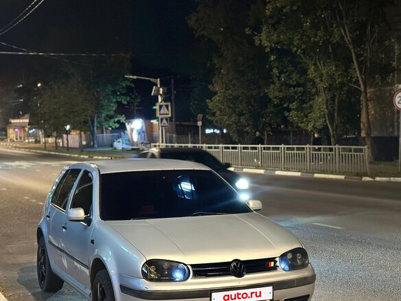 2000 Volkswagen Golf IV, серебристый