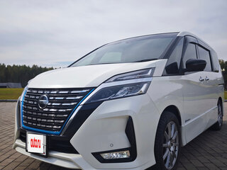 2022 Nissan Serena V (C27) Рестайлинг, белый, 2600000 рублей, вид 4