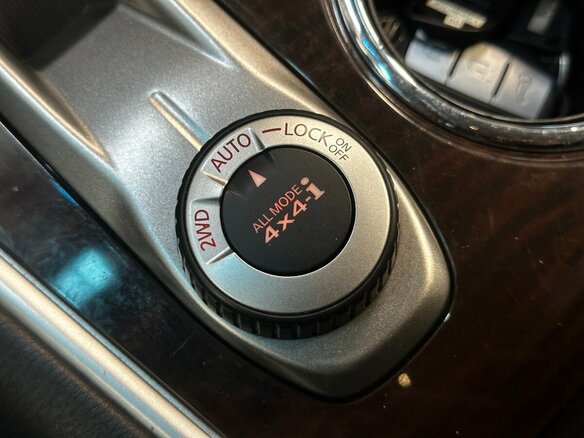 2015 Nissan Pathfinder IV, коричневый, 1990000 рублей - вид 18