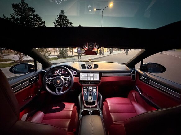 2021 Porsche Cayenne S Coupé III, чёрный, 10500000 рублей - вид 11