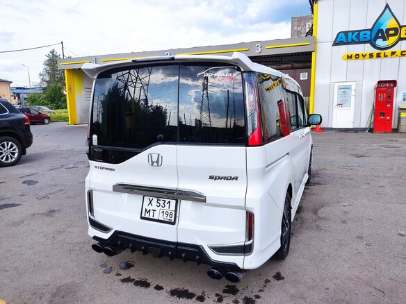 2019 Honda Stepwgn Spada V Рестайлинг, белый, 2550000 рублей - вид 5