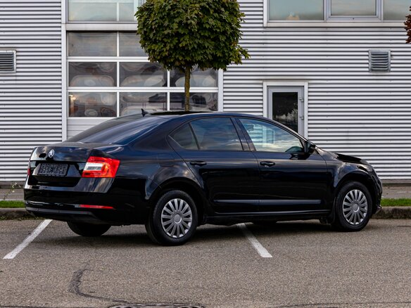 2020 Skoda Octavia III (A7) Рестайлинг, чёрный, 1695000 рублей - вид 5