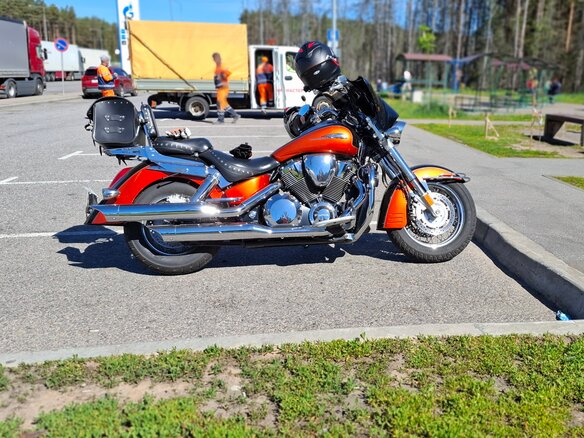 2006 Honda VTX 1800, оранжевый, 999000 рублей