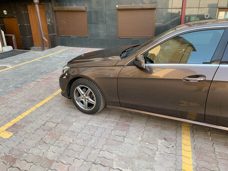 2013 Mercedes-Benz E-Класс 200 IV (W212, S212, C207) Рестайлинг, коричневый, 2200000 рублей, вид 2