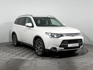 2014 Mitsubishi Outlander III Рестайлинг, белый, 1310000 рублей, вид 3
