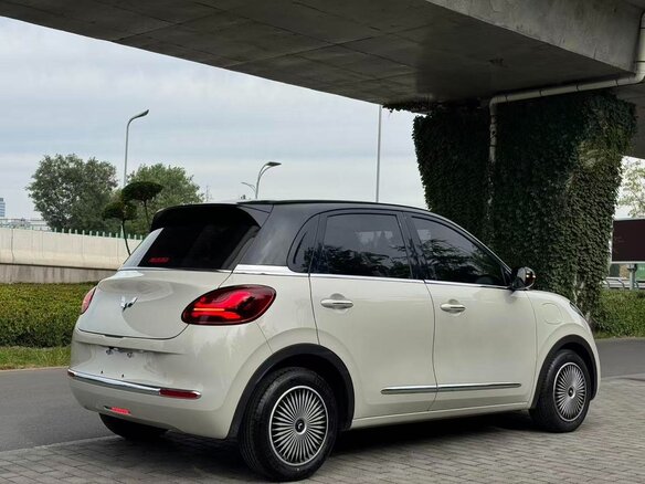 2025 Wuling Binguo 37.9 kWh, белый, 1240000 рублей - вид 5