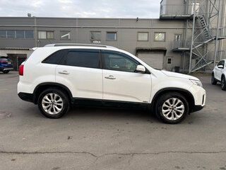 2016 Kia Sorento II Рестайлинг, белый, 1599000 рублей, вид 4