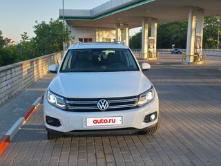 2014 Volkswagen Tiguan I Рестайлинг, белый, 1500000 рублей, вид 1