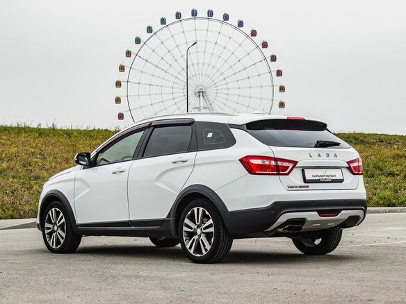 2018 Lada (ВАЗ) Vesta SW Cross I, белый, 1200000 рублей - вид 5