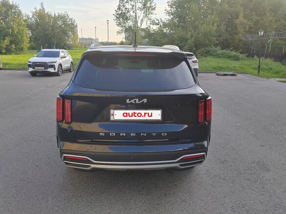 2022 Kia Sorento IV, чёрный, 4250000 рублей - вид 4