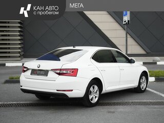 2017 Skoda Superb III, белый, 1751800 рублей, вид 2