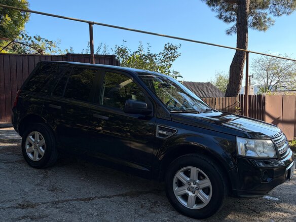 2011 Land Rover Freelander II Рестайлинг, чёрный - вид 5