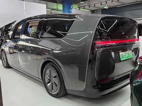 2025 Li Auto (Lixiang) Mega I, серый, 10234055 рублей - вид 2
