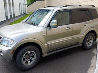 2003 Mitsubishi Montero III, серый, 645000 рублей, вид 2