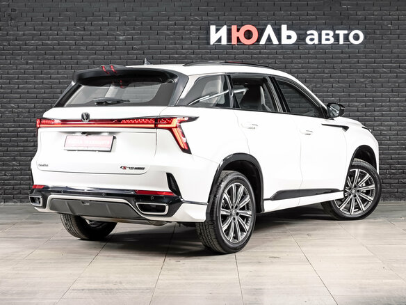 2024 Changan CS75 Plus III, белый, 2900000 рублей - вид 3
