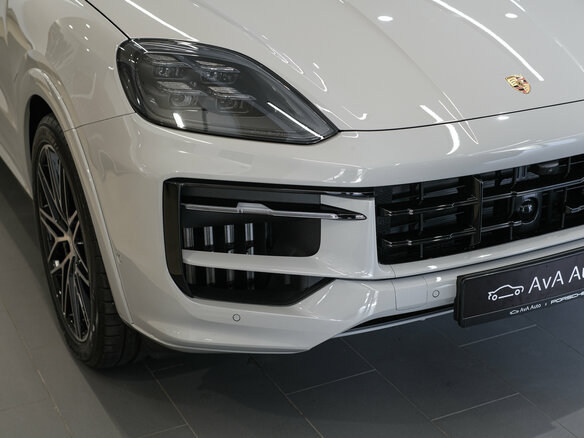 2026 Porsche Cayenne Coupé III Рестайлинг, серый, 20800000 рублей - вид 5