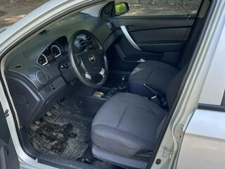 2011 Chevrolet Aveo I Рестайлинг, серебристый, 270000 рублей, вид 5
