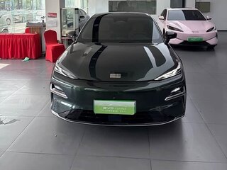 2025 Geely Galaxy Starshine 8 18.4 kWh, зелёный, 3450000 рублей, вид 2